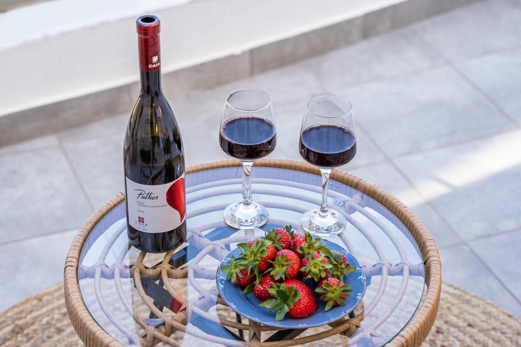 Yploui Suites Κάρπαθος Εξωτερικό φωτογραφία